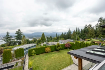 Garden / Landscaping Photo of 5111 Harbour View Road, Burnaby, BC