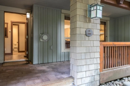 104G2 4653 Blackcomb Way, Whistler, BC, Whistler — Apartment/Condo for sale
