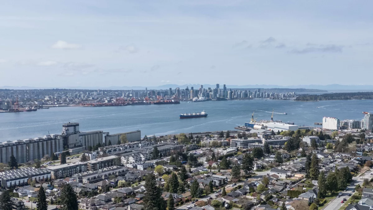 Garden / Landscaping Photo of 635 E Keith Road, North Vancouver, BC