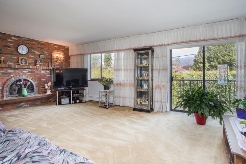 Primary Bedroom Photo of 635 E Keith Road, North Vancouver, BC