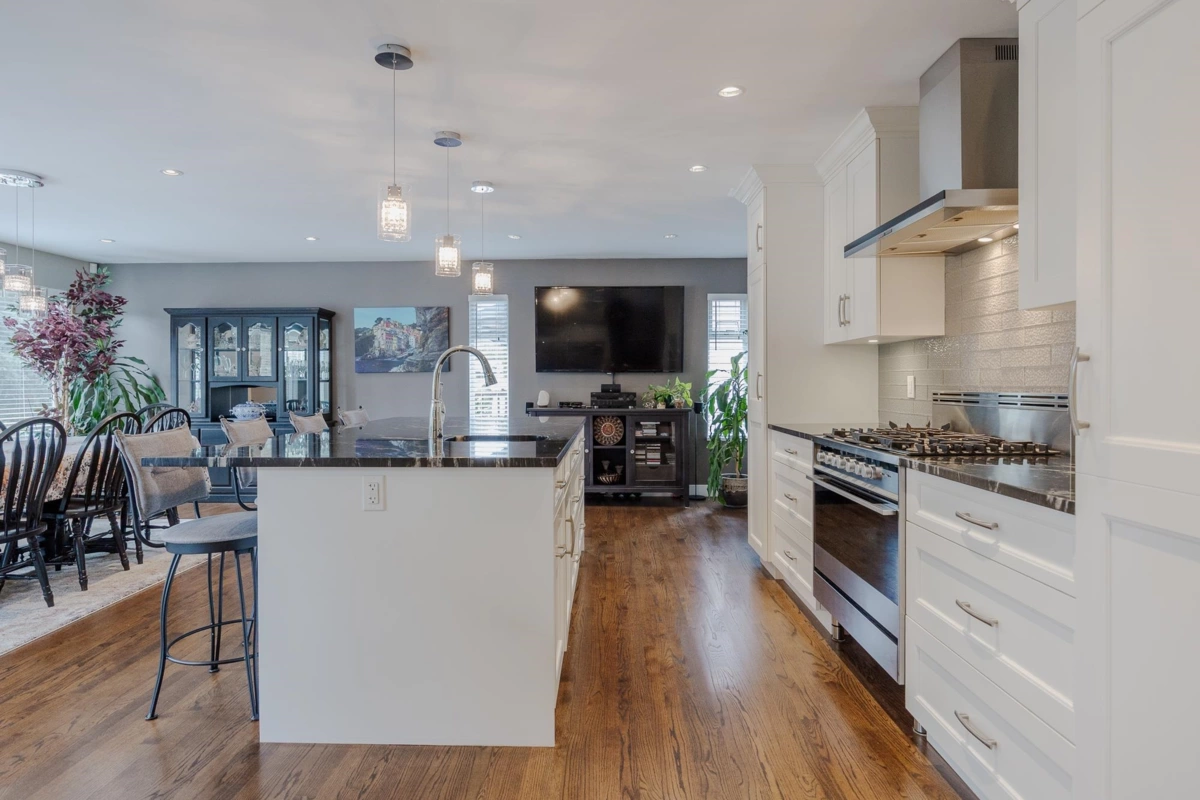 Breakfast Nook Photo of 13078 61a Avenue, Surrey, BC