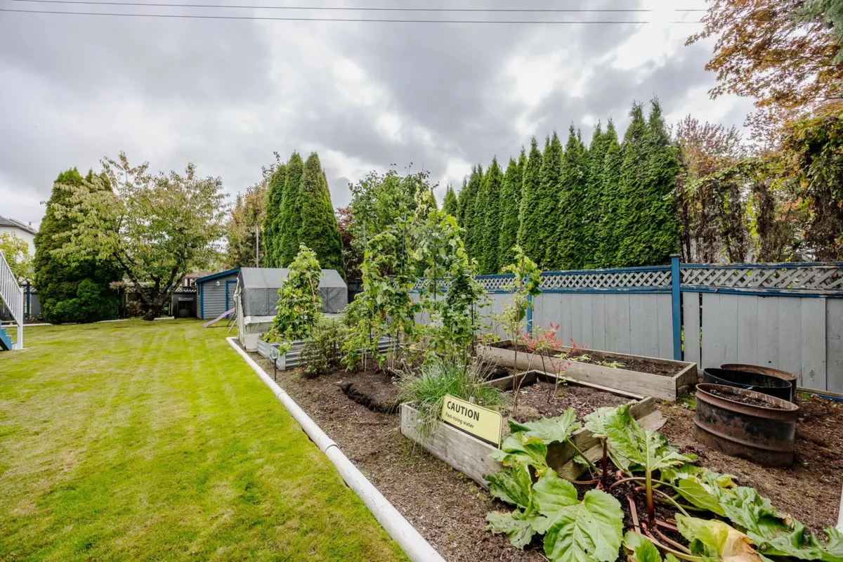 Community Amenities Photo (Clubhouse) of 13078 61a Avenue, Surrey, BC