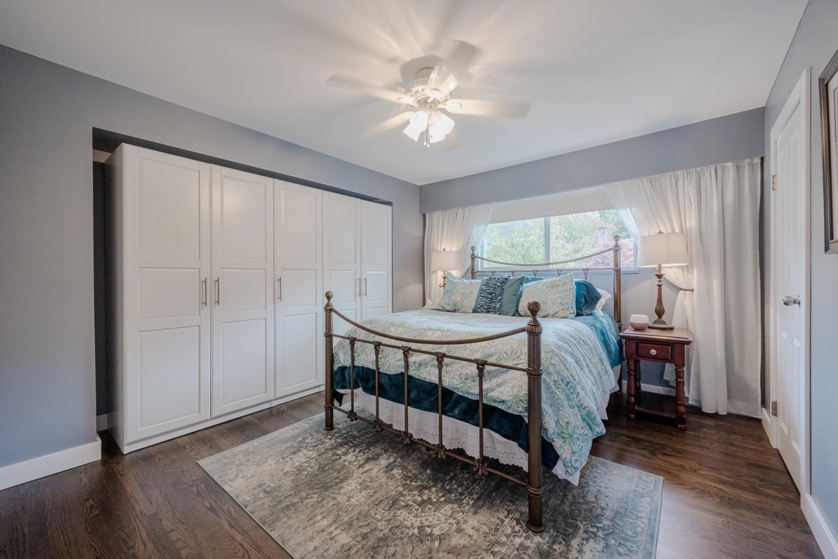 Entry Foyer Photo of 13078 61a Avenue, Surrey, BC