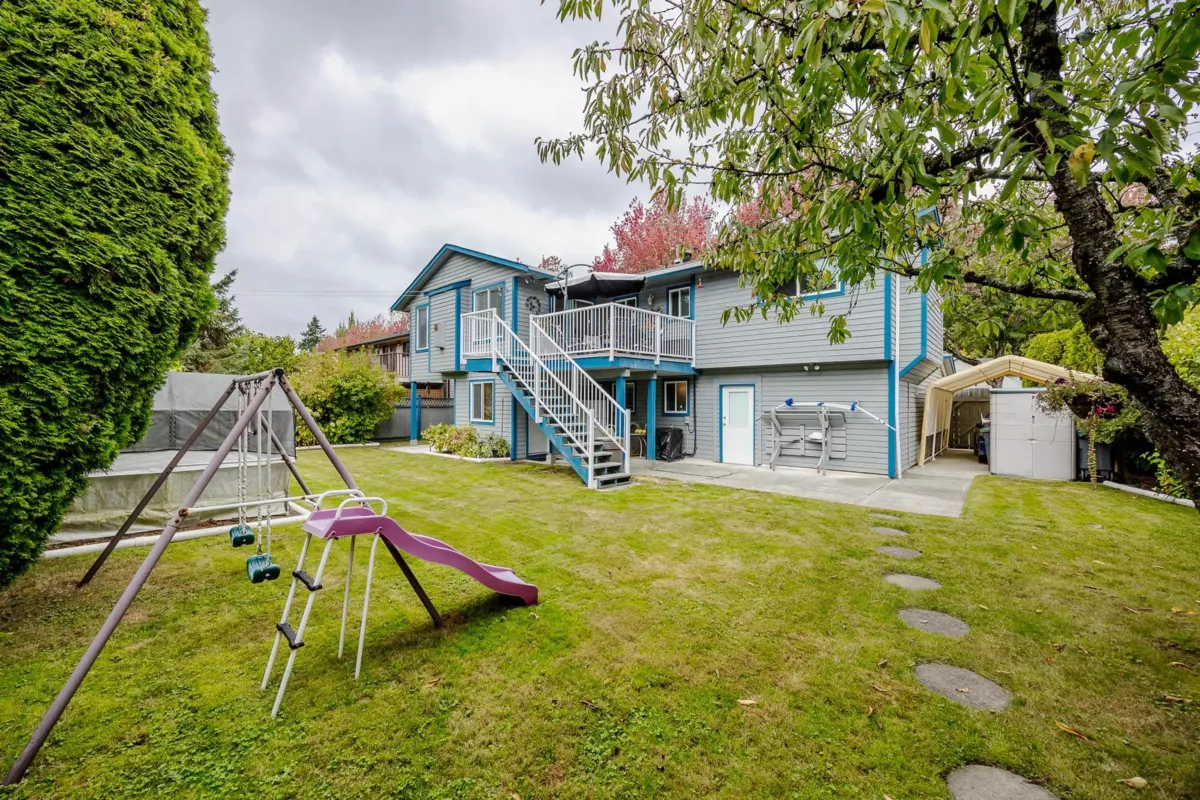 Fitness Center Photo Near 13078 61a Avenue, Surrey, BC