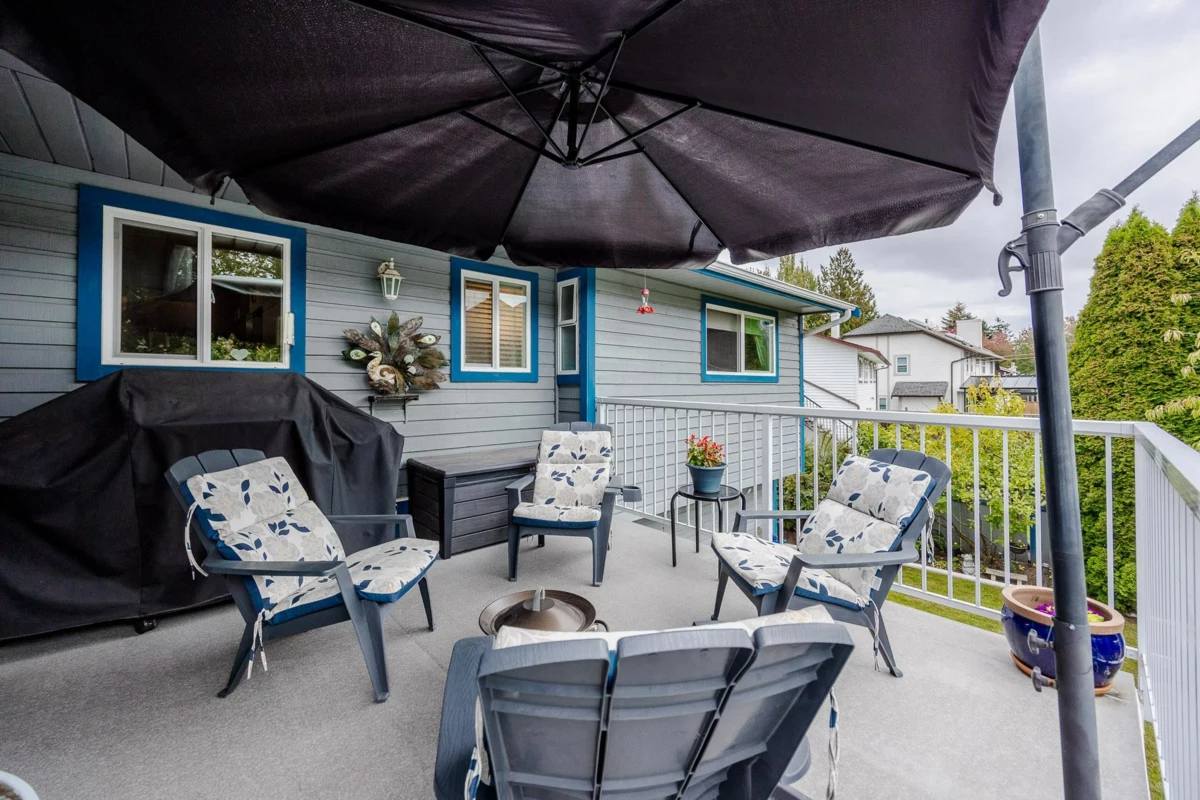 Outdoor Kitchen Photo of 13078 61a Avenue, Surrey, BC