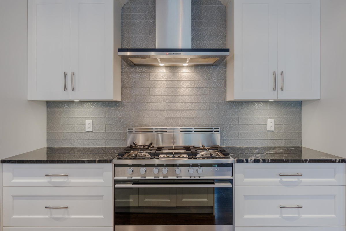 Walk-In Closet Photo of 13078 61a Avenue, Surrey, BC