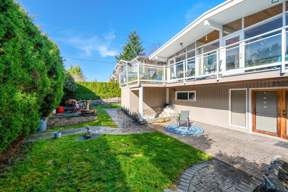Garage Interior Photo of 1501 High Street, White Rock, BC