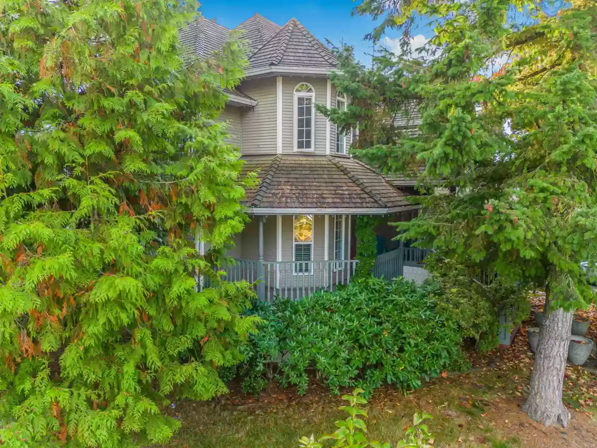 Community Amenities Photo (Clubhouse) of 13596 60 Avenue, Surrey, BC