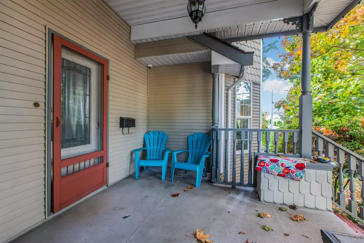 Hot Tub / Spa Photo of 13596 60 Avenue, Surrey, BC