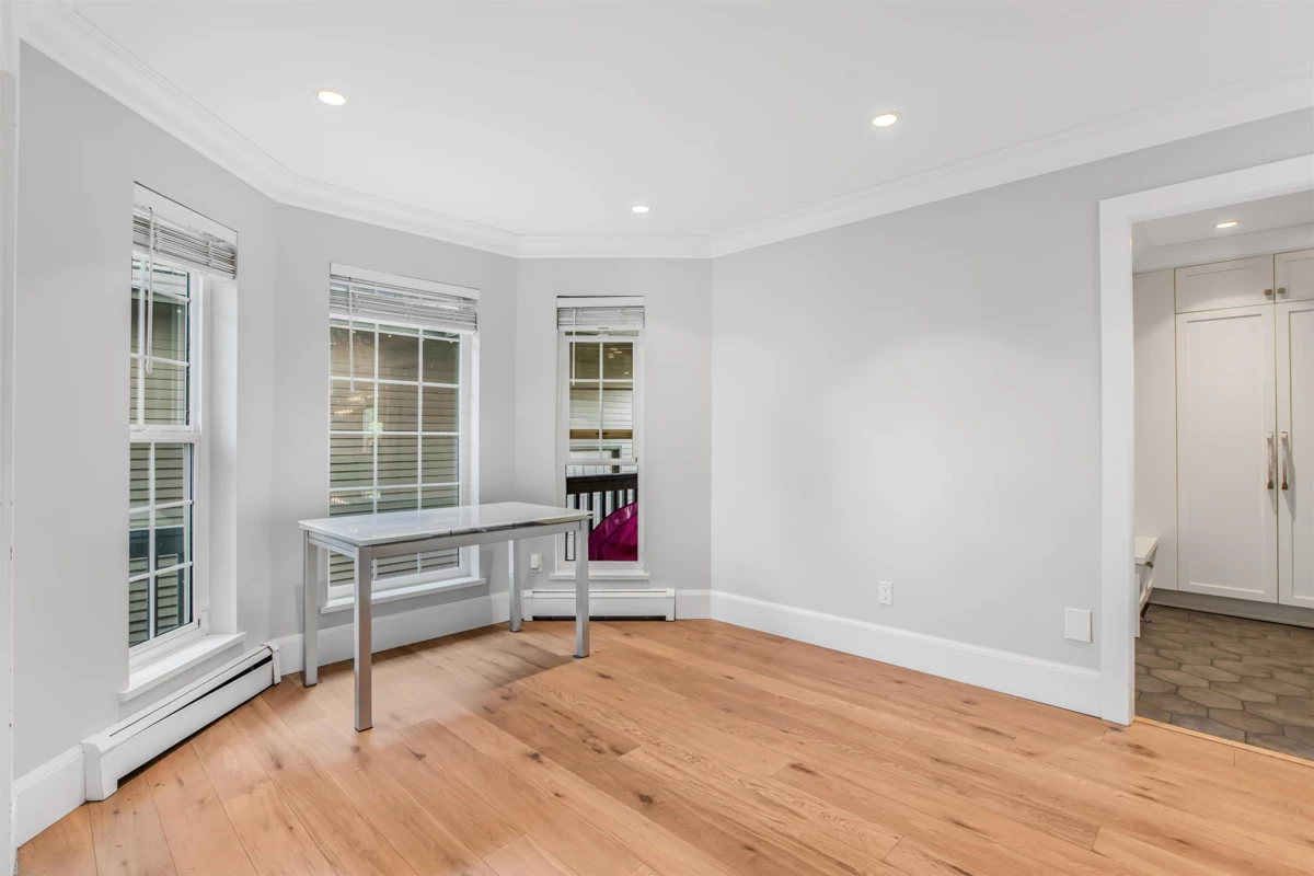 Kitchen Photo of 13596 60 Avenue, Surrey, BC