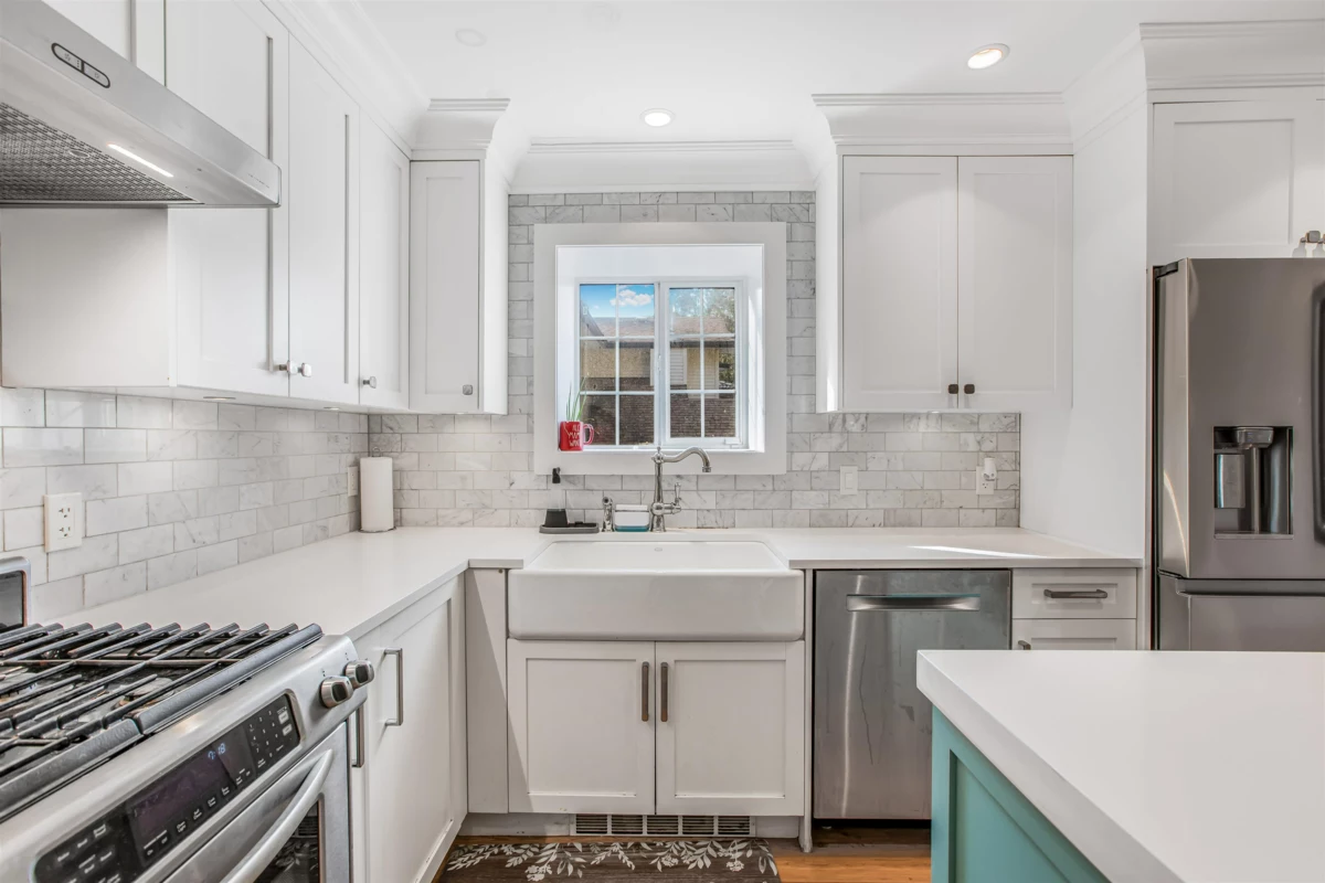 Living Room Photo of 13596 60 Avenue, Surrey, BC