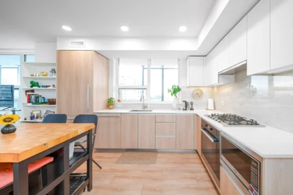 909 6633 Buswell Street, Richmond, BC, Brighouse — 2 bed apartment/condo for sale