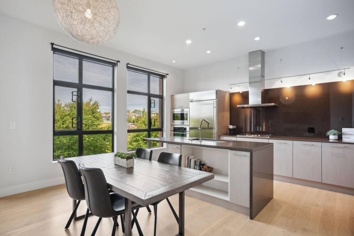Kitchen Island Photo of 302 220 Salter Street, New Westminster, BC