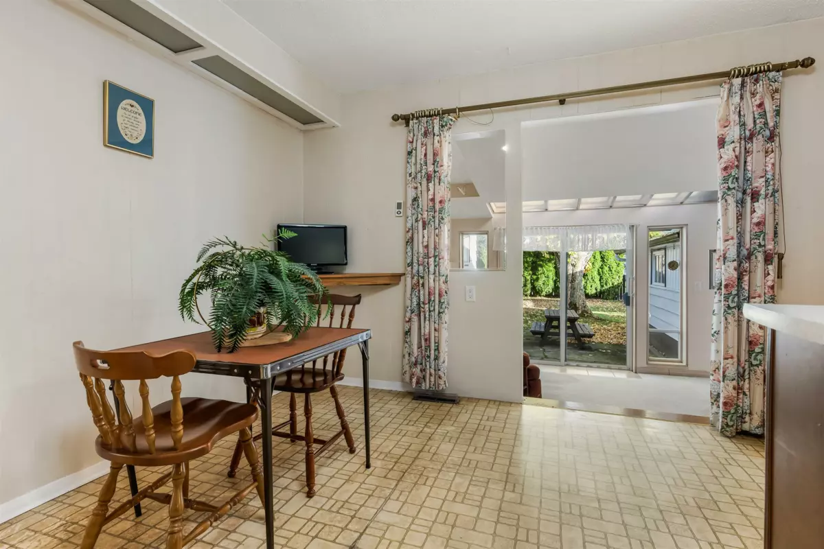 Bedroom 2 Photo of 9170 Holly Street, Chilliwack, BC