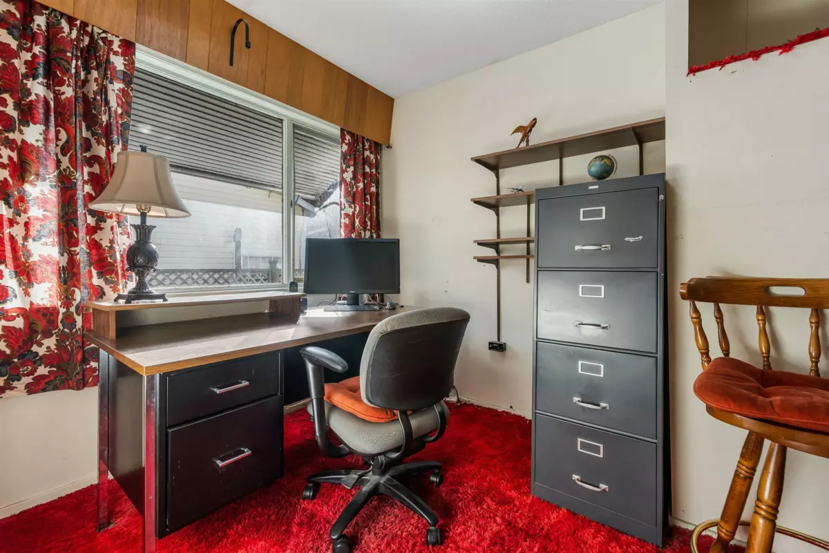 Laundry Room Photo of 9170 Holly Street, Chilliwack, BC