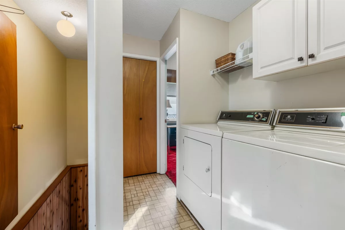 Mudroom Photo of 9170 Holly Street, Chilliwack, BC