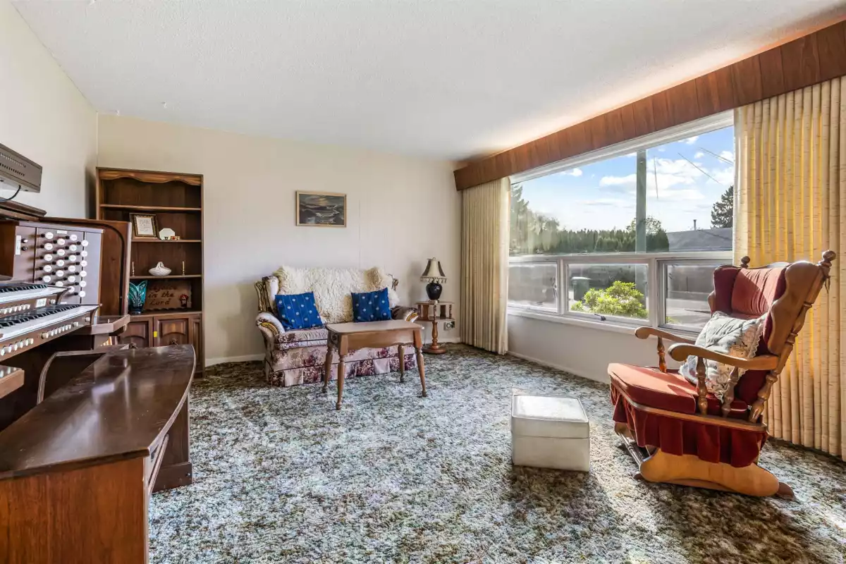 Primary Bedroom Photo of 9170 Holly Street, Chilliwack, BC