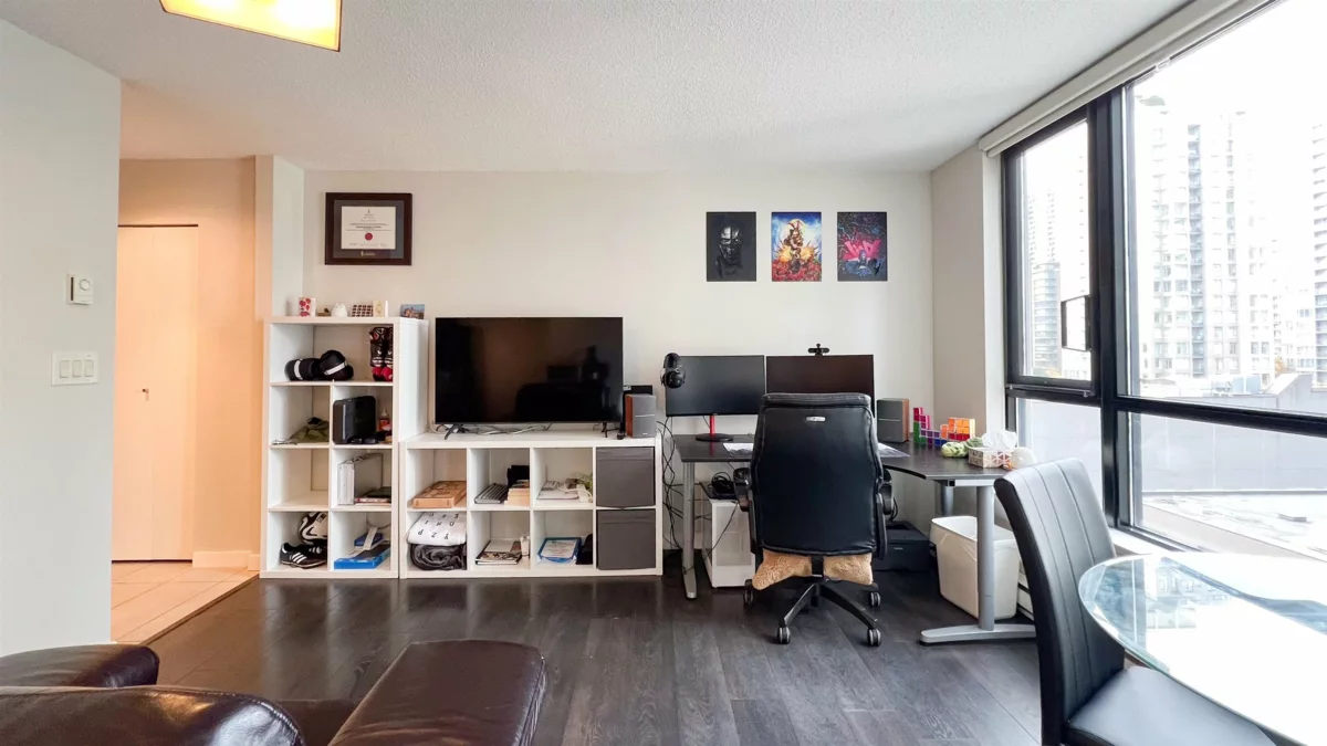 Family Room Photo of 1002 977 Mainland Street, Vancouver, BC