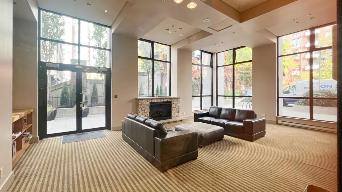 Powder Room Photo of 1002 977 Mainland Street, Vancouver, BC