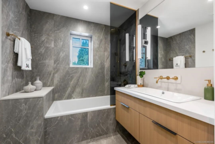 Breakfast Nook Photo of 7059 Cypress Street, Vancouver, BC