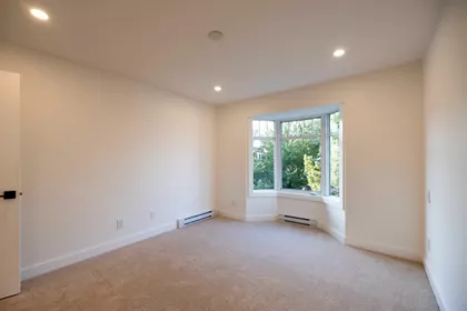 Entry Foyer Photo of 5 19551 66 Avenue, Surrey, BC
