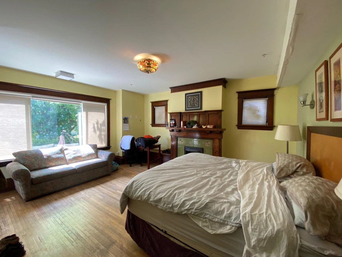 Basement Recreation Room Photo of 387 W 13th Avenue, Vancouver, BC