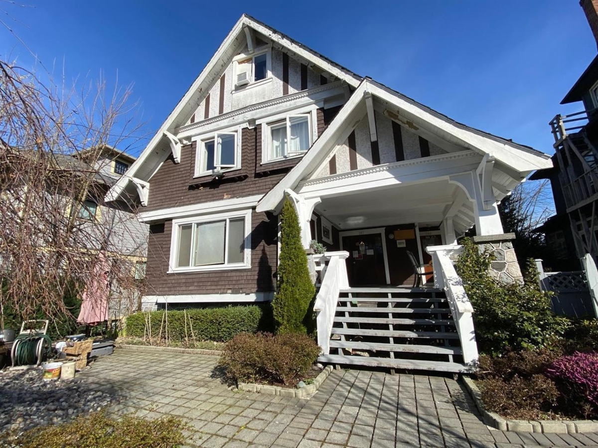 Exterior Front Photo of 387 W 13th Avenue, Vancouver, BC