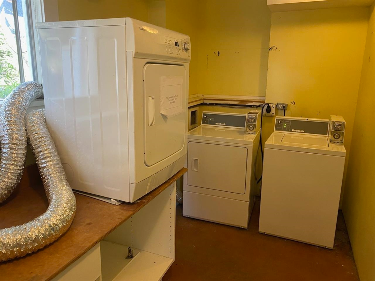 Neighborhood Park Photo Near 387 W 13th Avenue, Vancouver, BC