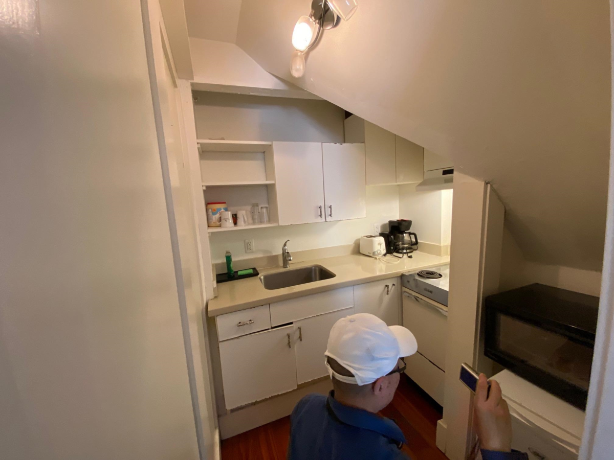 Staircase Photo of 387 W 13th Avenue, Vancouver, BC