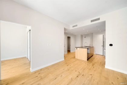 1606 3430 E Kent Avenue, Vancouver, BC, Vancouver — Apartment/Condo for sale