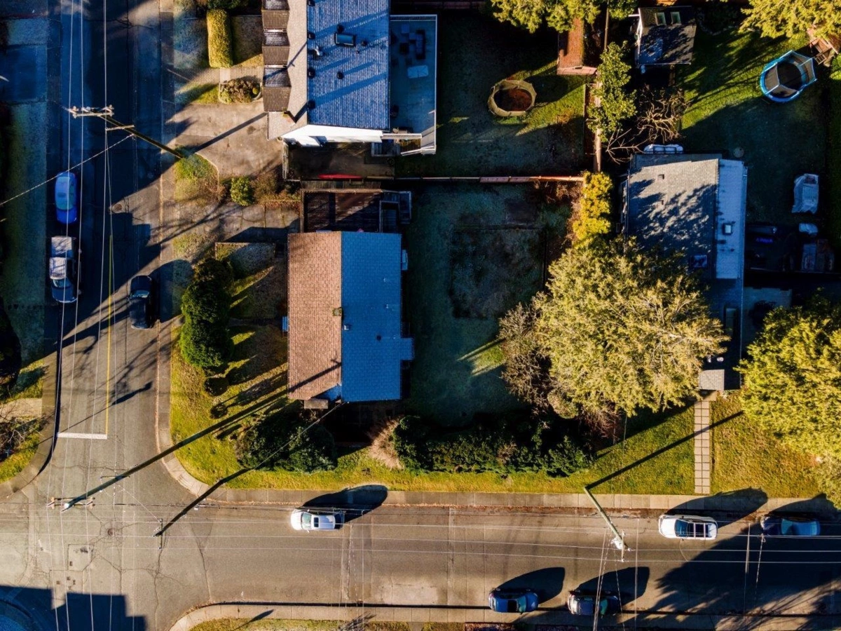 Exterior Front Photo of 780 E 16th Street, North Vancouver, BC