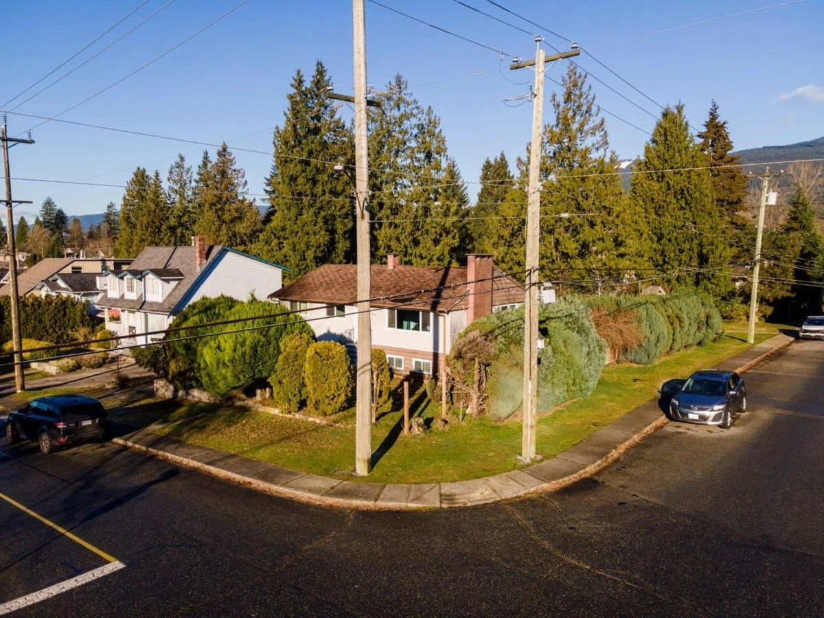 Pantry Photo of 780 E 16th Street, North Vancouver, BC