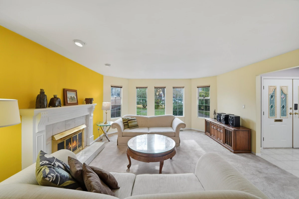 Family Room Photo of 2915 Charles Street, Vancouver, BC