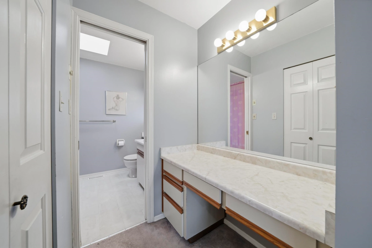 Laundry Room Photo of 2915 Charles Street, Vancouver, BC