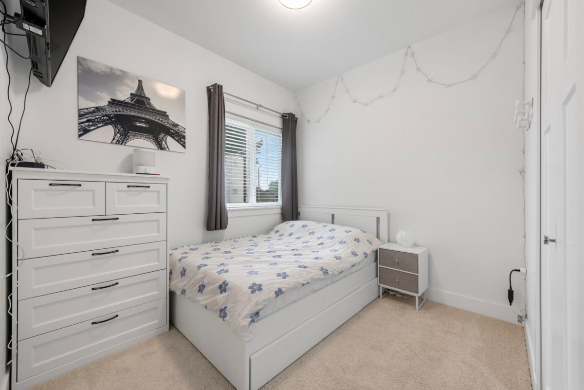 Laundry Room Photo of 5702 Williams Road, Richmond, BC