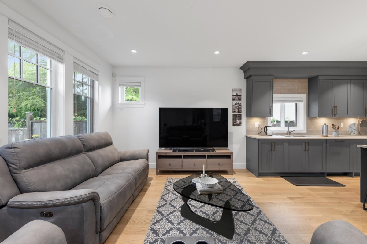 Living Room Photo of 5702 Williams Road, Richmond, BC