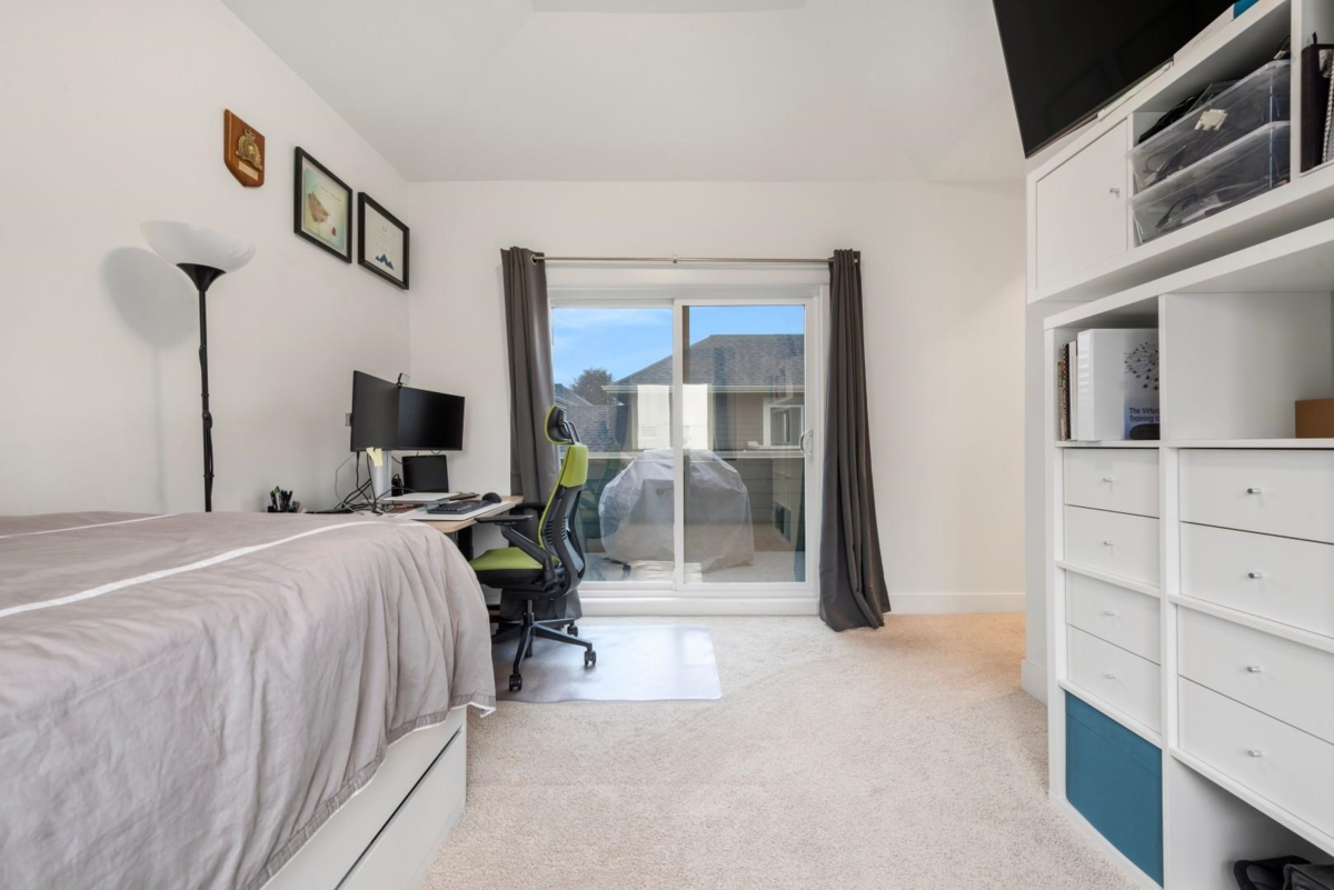 Outdoor Deck Photo of 5702 Williams Road, Richmond, BC