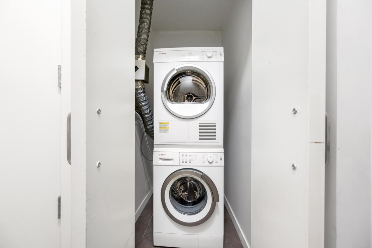 Hallway Photo of 6342 Ash Street, Vancouver, BC