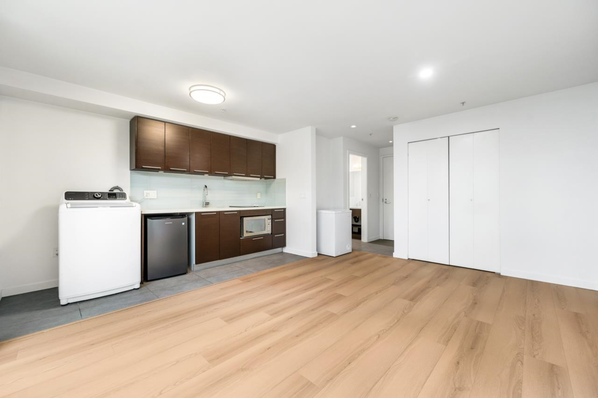 Laundry Room Photo of 6342 Ash Street, Vancouver, BC