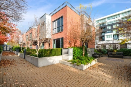 6342 Ash Street, Vancouver, BC, Vancouver — Townhouse for sale