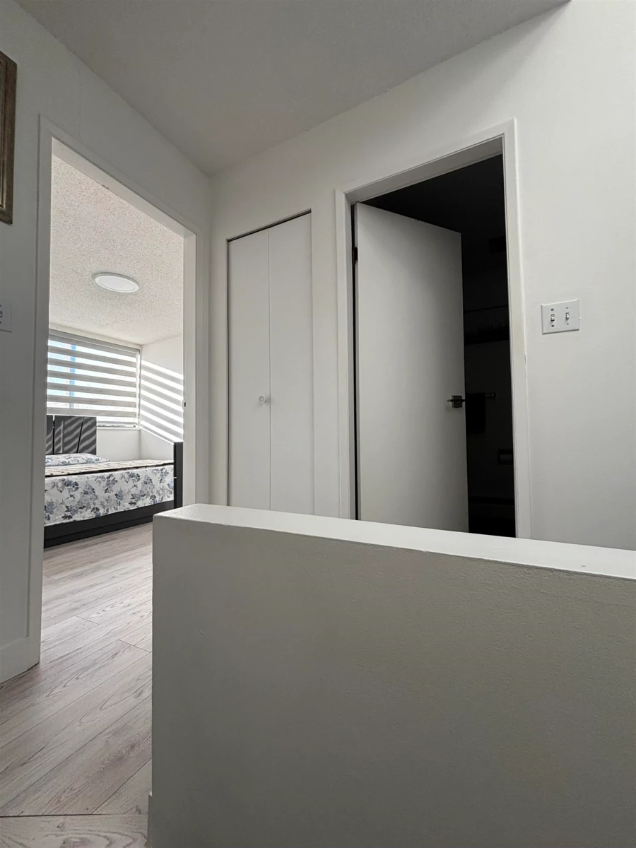 Kitchen Photo of 58 17710 60 Avenue, Surrey, BC