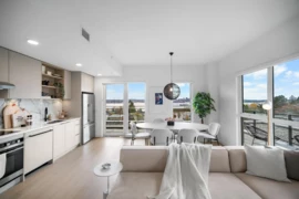 501 422 E 3rd Street, North Vancouver, BC