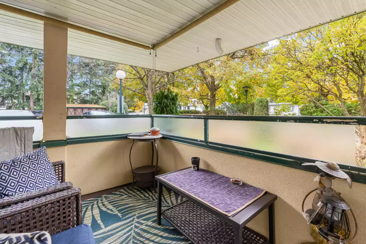 Entry Foyer Photo of 105 2964 Trethewey Street, Abbotsford, BC
