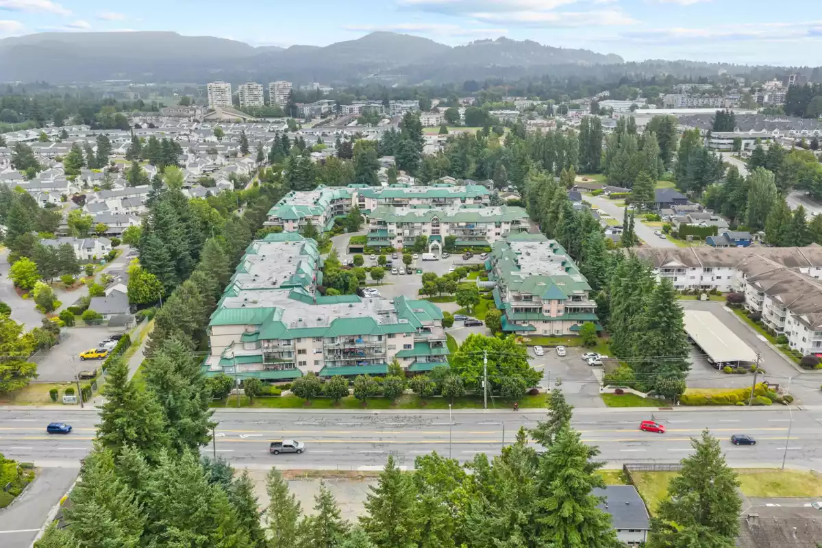 Front Yard Photo of 105 2964 Trethewey Street, Abbotsford, BC