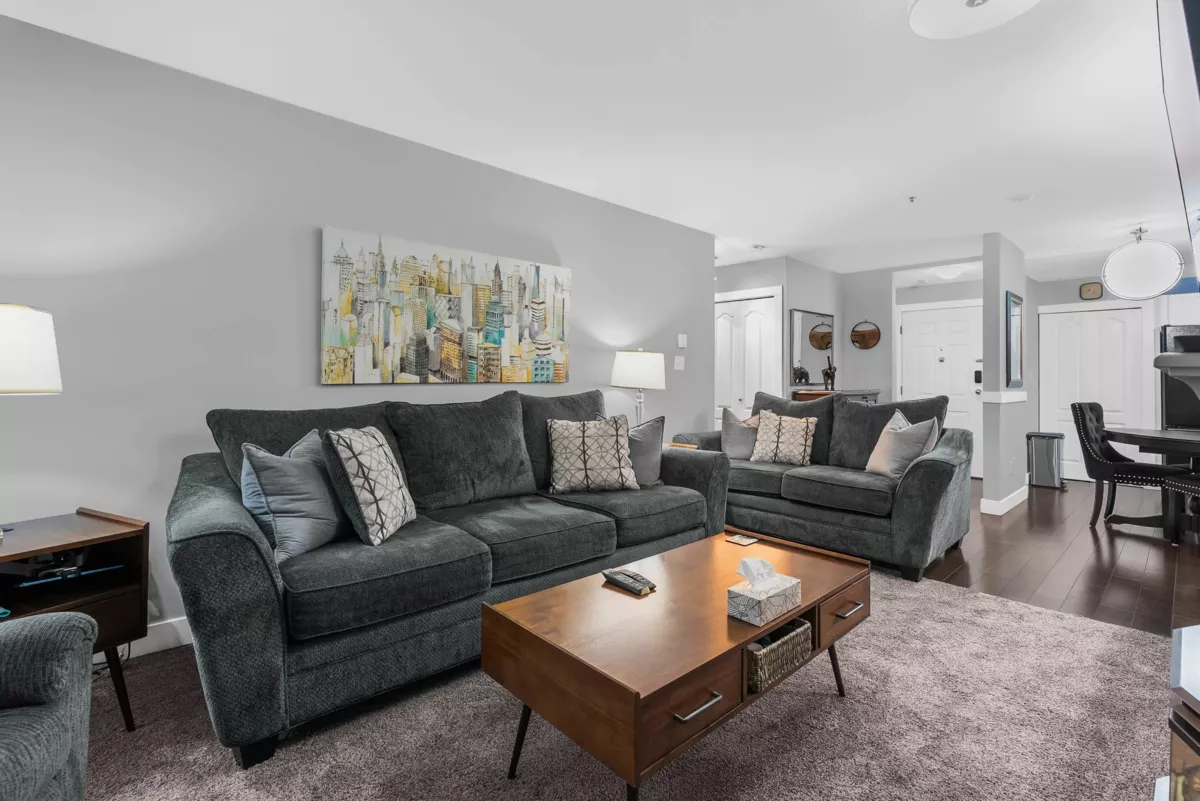Kitchen Photo of 105 2964 Trethewey Street, Abbotsford, BC