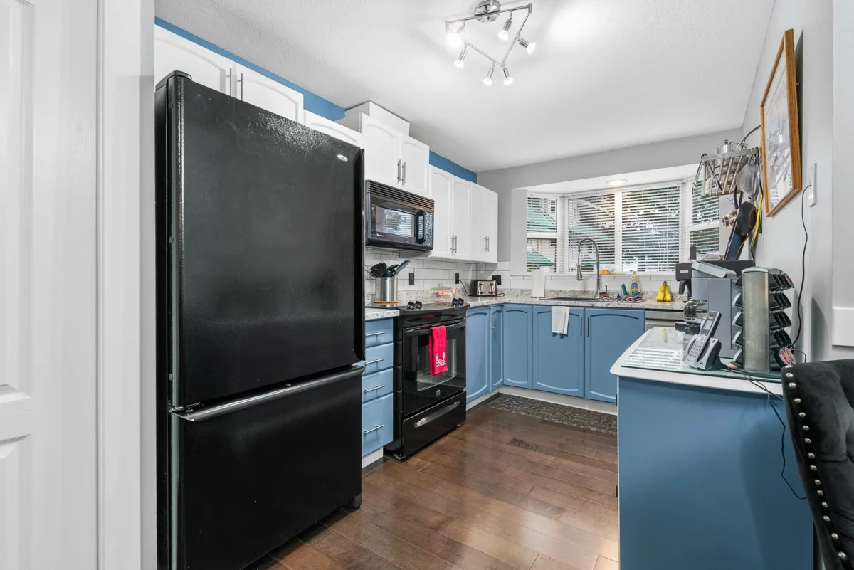 Primary Bedroom Photo of 105 2964 Trethewey Street, Abbotsford, BC