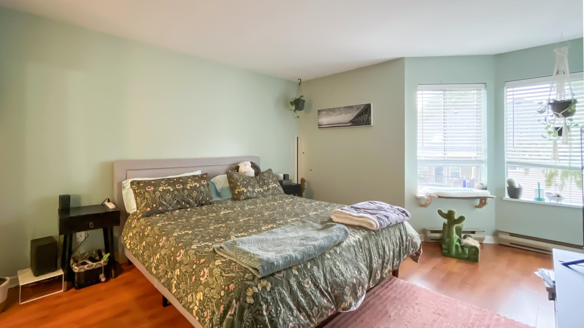 Bedroom 4 Photo of 305 9299 121 Street, Surrey, BC