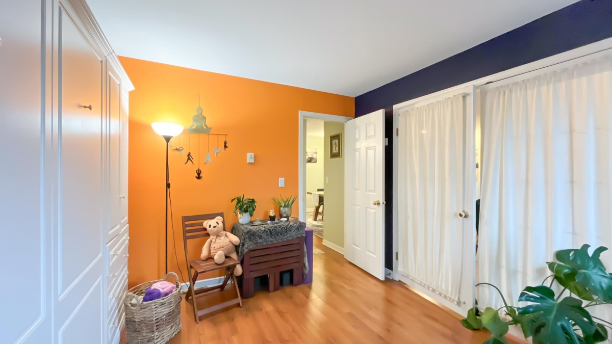 Laundry Room Photo of 305 9299 121 Street, Surrey, BC