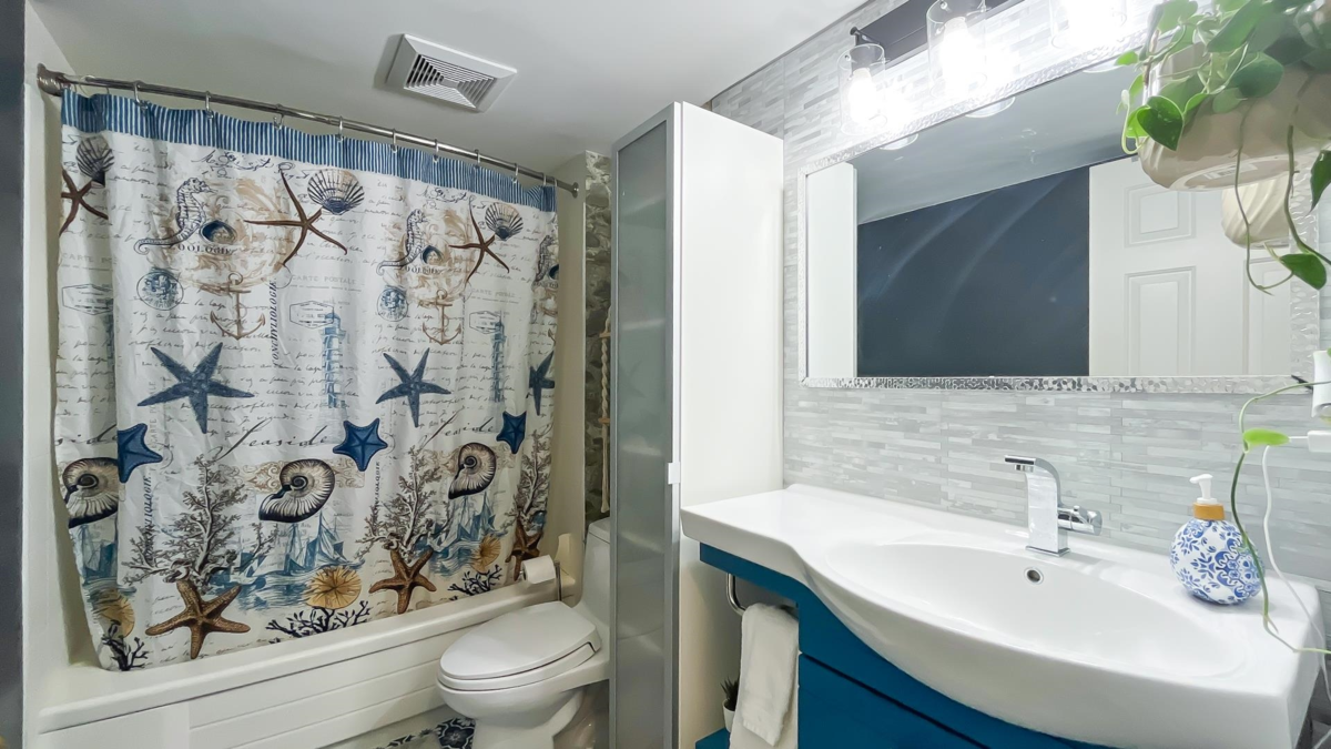 Office / Den Photo of 305 9299 121 Street, Surrey, BC