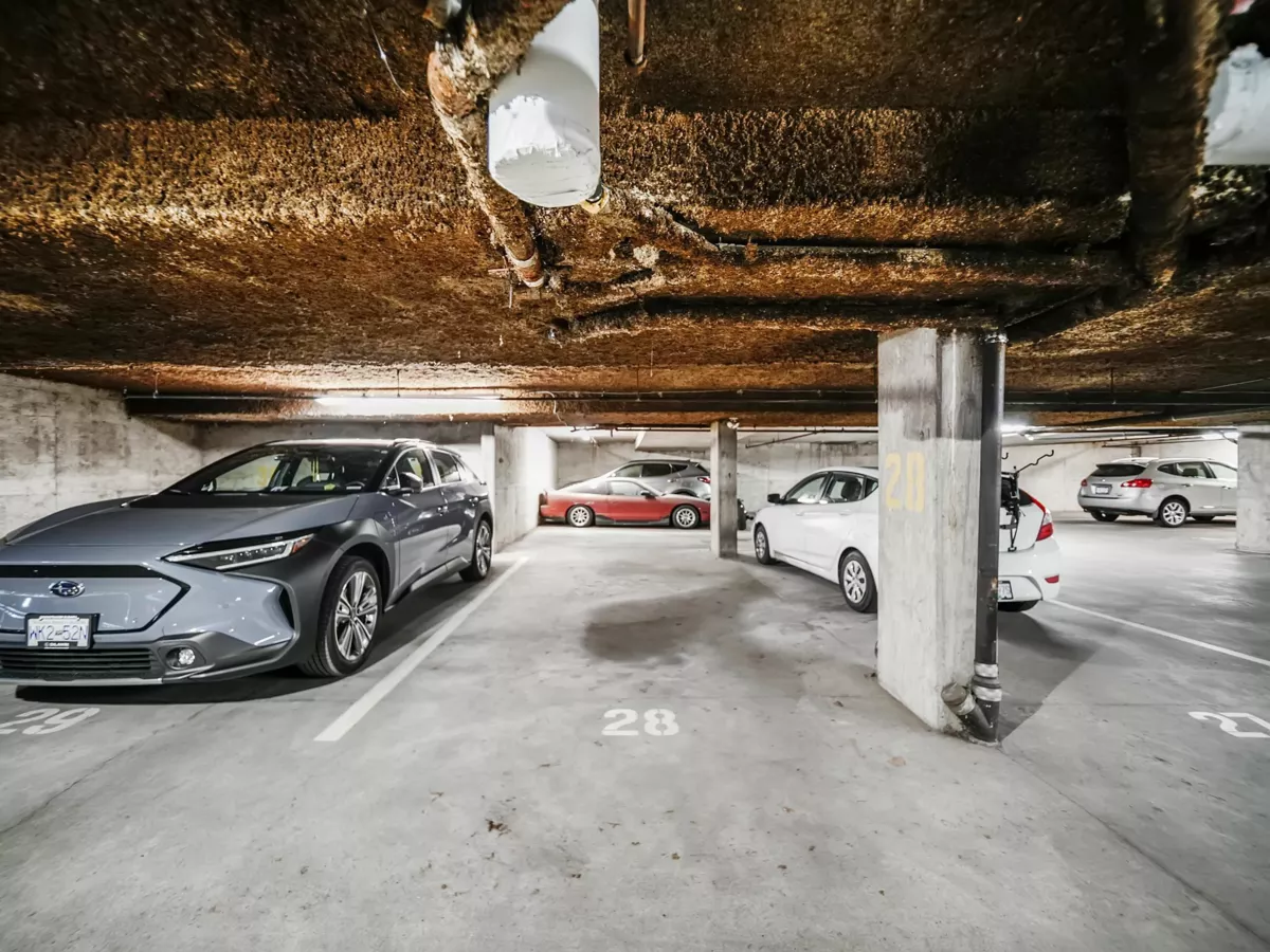 Front Yard Photo of 111 1341 George Street, White Rock, BC